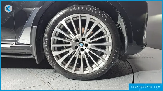 BMW X7 XDRIVE 30D DESIGN PURE EXCELLENT 6-SEATER