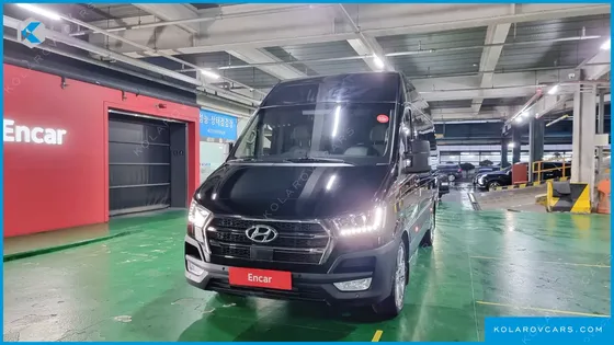 HYUNDAI SOLATI 15-SEATER