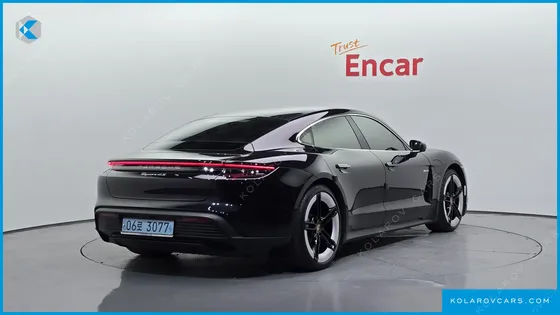 PORSCHE TAYCAN 4S