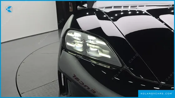 PORSCHE TAYCAN 4S