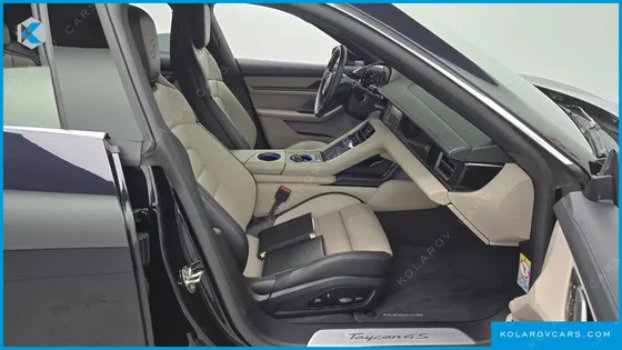 PORSCHE TAYCAN 4S