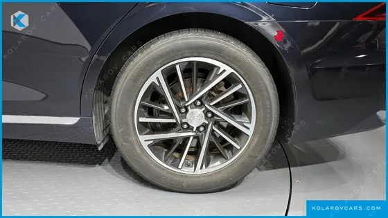 HYUNDAI GRANDEUR 2.5