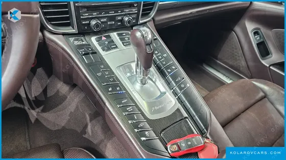 PORSCHE PANAMERA 4.8 TURBO
