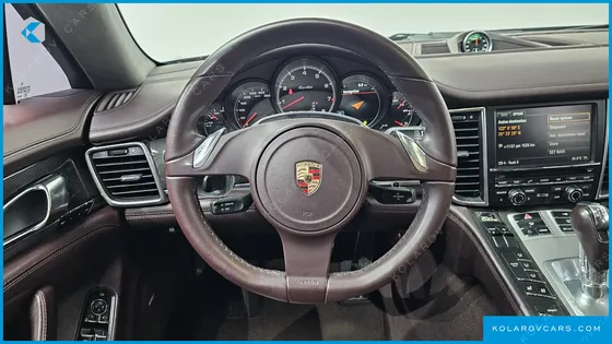 PORSCHE PANAMERA 4.8 TURBO