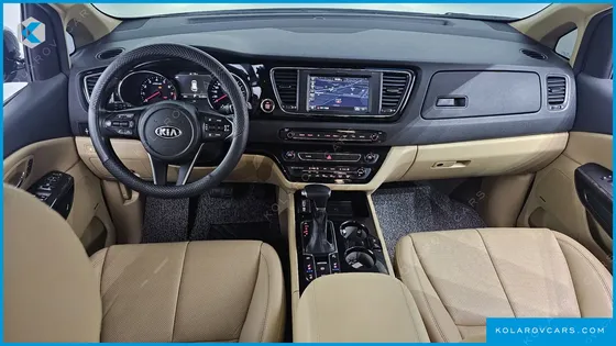KIA CARNIVAL GASOLINE 9-SEATER HI-LIMOUSINE