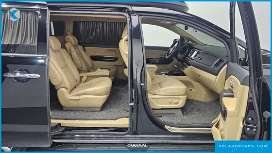 KIA CARNIVAL GASOLINE 9-SEATER HI-LIMOUSINE