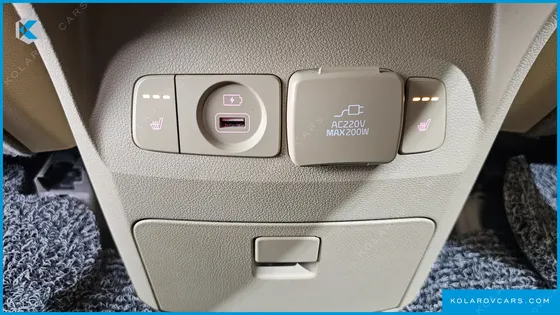 KIA CARNIVAL GASOLINE 9-SEATER HI-LIMOUSINE