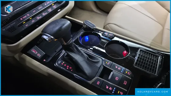 KIA CARNIVAL 9-SEATER HI-LIMOUSINE