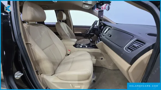 KIA CARNIVAL 9-SEATER HI-LIMOUSINE