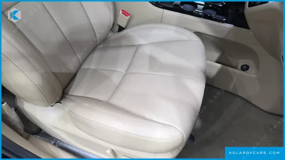 KIA CARNIVAL 9-SEATER HI-LIMOUSINE