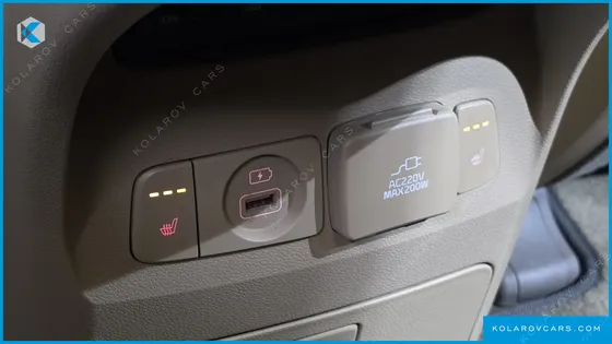 KIA CARNIVAL 9-SEATER HI-LIMOUSINE