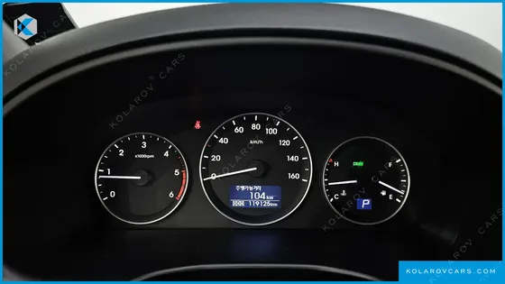 HYUNDAI STAREX WAGON 12-SEATER