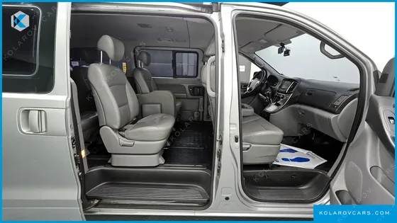 HYUNDAI STAREX WAGON 12-SEATER