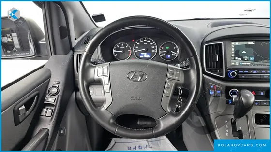 HYUNDAI STAREX WAGON 12-SEATER