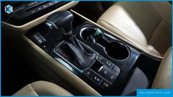 KIA CARNIVAL 7-SEATER LIMOUSINE