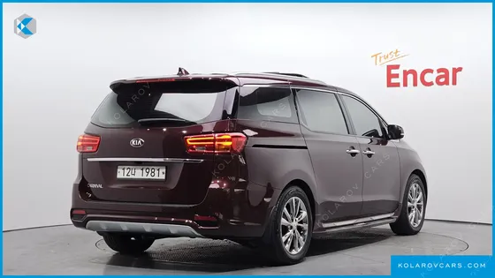 KIA CARNIVAL 9-SEATER NOBLESSE SPECIAL