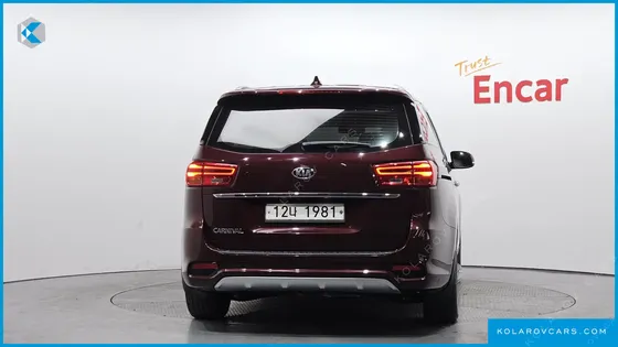 KIA CARNIVAL 9-SEATER NOBLESSE SPECIAL