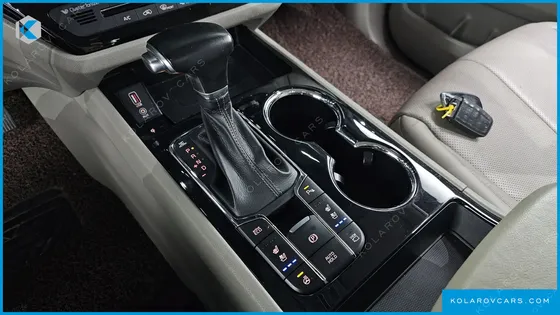 KIA CARNIVAL 9-SEATER NOBLESSE SPECIAL