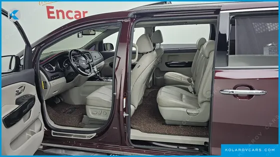 KIA CARNIVAL 9-SEATER NOBLESSE SPECIAL