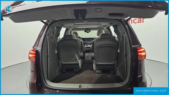KIA CARNIVAL 9-SEATER NOBLESSE SPECIAL