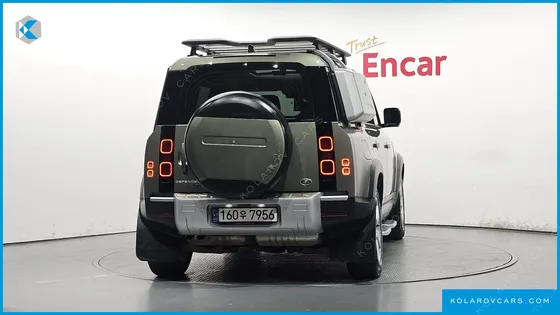 LAND ROVER DEFENDER 110 D300 HSE