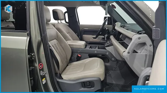 LAND ROVER DEFENDER 110 D300 HSE
