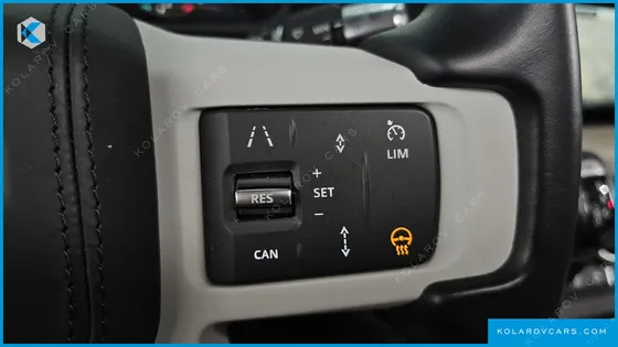 LAND ROVER DEFENDER 110 D300 HSE