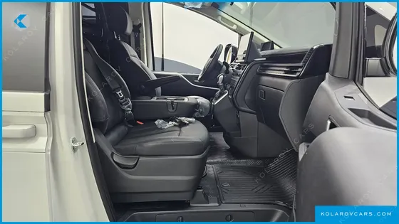HYUNDAI STARIA L3.5 CARGO 3-SEATER