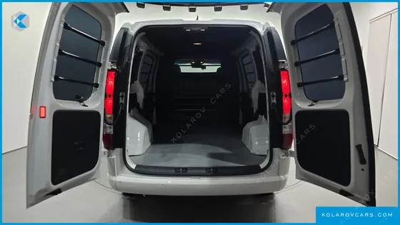 HYUNDAI STARIA L3.5 CARGO 3-SEATER