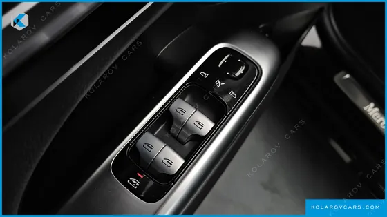 MERCEDES C-CLASS C200 AVANTGARDE