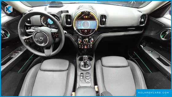 MINI COUNTRYMAN CLASSIC PLUS LAUNCH PACK