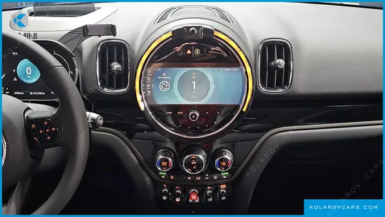 MINI COUNTRYMAN CLASSIC PLUS LAUNCH PACK