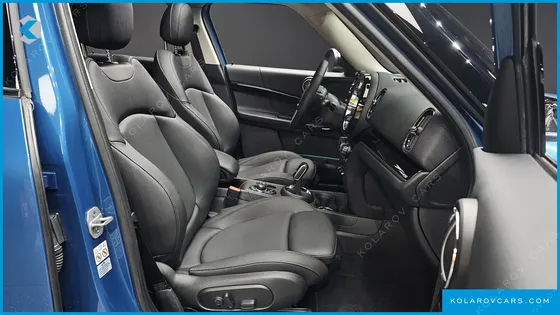 MINI COUNTRYMAN CLASSIC PLUS LAUNCH PACK