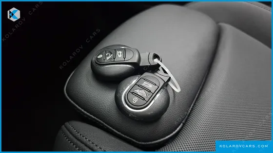 MINI COUNTRYMAN CLASSIC PLUS LAUNCH PACK