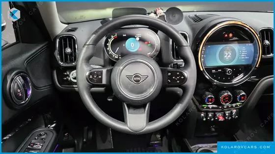 MINI COUNTRYMAN CLASSIC PLUS LAUNCH PACK