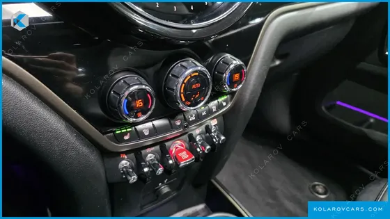 MINI COUNTRYMAN CLASSIC PLUS LAUNCH PACK