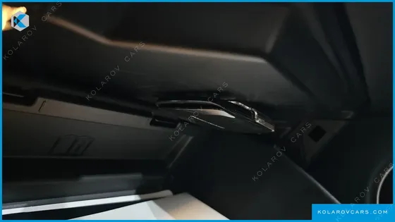 LAND ROVER DISCOVERY SPORT P250 SE