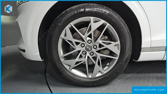 GENESIS GV70 2.5T GASOLINE 2WD