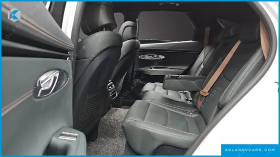 GENESIS GV70 2.5T GASOLINE 2WD