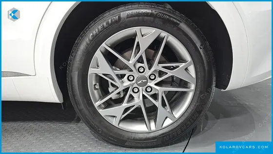 GENESIS GV70 2.5T GASOLINE 2WD