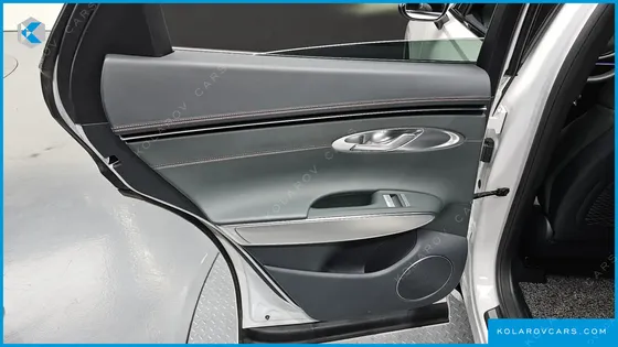 GENESIS GV70 2.5T GASOLINE 2WD