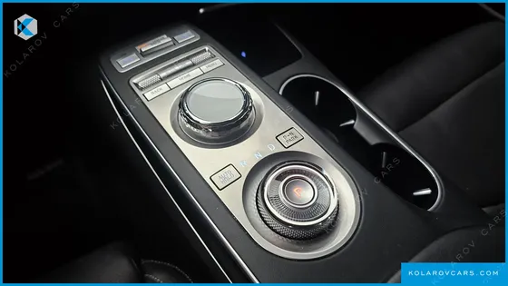 GENESIS GV70 2.5T GASOLINE AWD