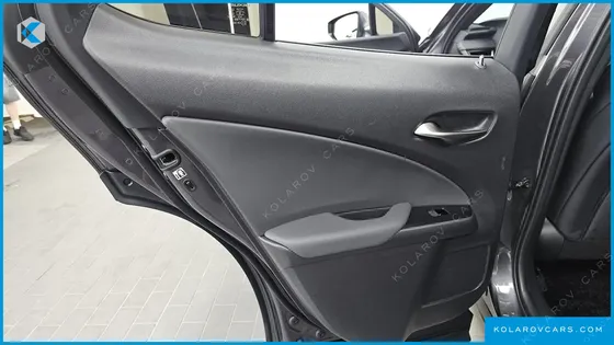 LEXUS UX 2.0 F-SPORT 2WD