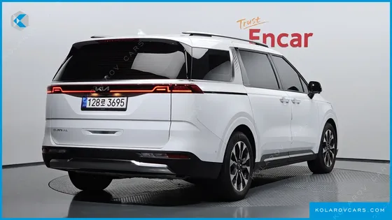 KIA CARNIVAL GASOLINE 7-SEATER SIGNATURE