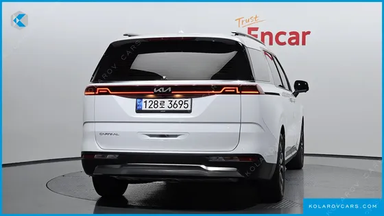 KIA CARNIVAL GASOLINE 7-SEATER SIGNATURE