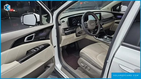 KIA CARNIVAL GASOLINE 7-SEATER SIGNATURE