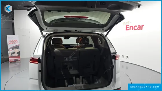 KIA CARNIVAL GASOLINE 7-SEATER SIGNATURE