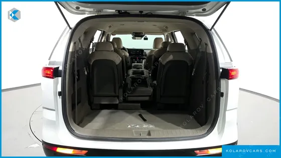KIA CARNIVAL GASOLINE 11-SEATER PRESTIGE
