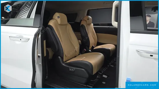 KIA CARNIVAL GASOLINE 9-SEATER NOBLESSE