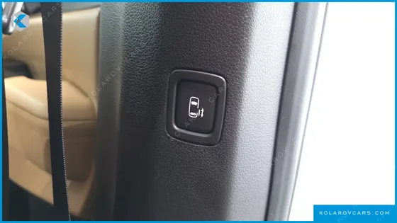 KIA CARNIVAL GASOLINE 9-SEATER NOBLESSE